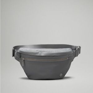Like New Lululemon City Adventurer Belt Bag 2.5L - Rhino Gray
